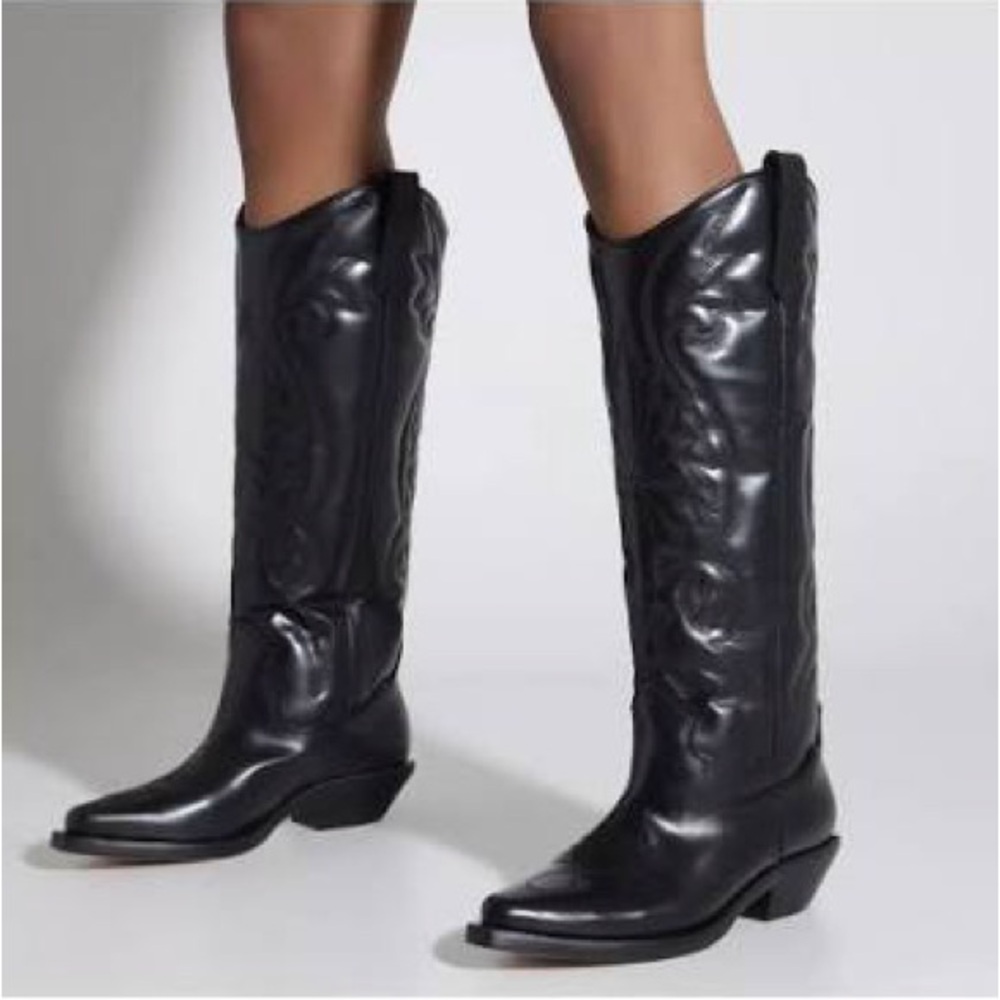 SCHUTZ Black Leather Heeled Cowboy Boots